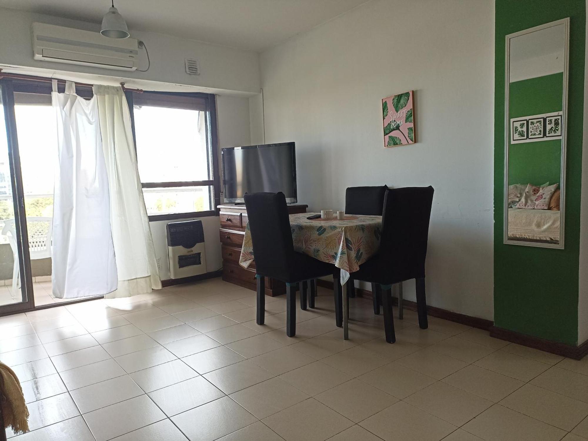 Departamento Plaza Moreno Con Balcon La Plata Exterior photo