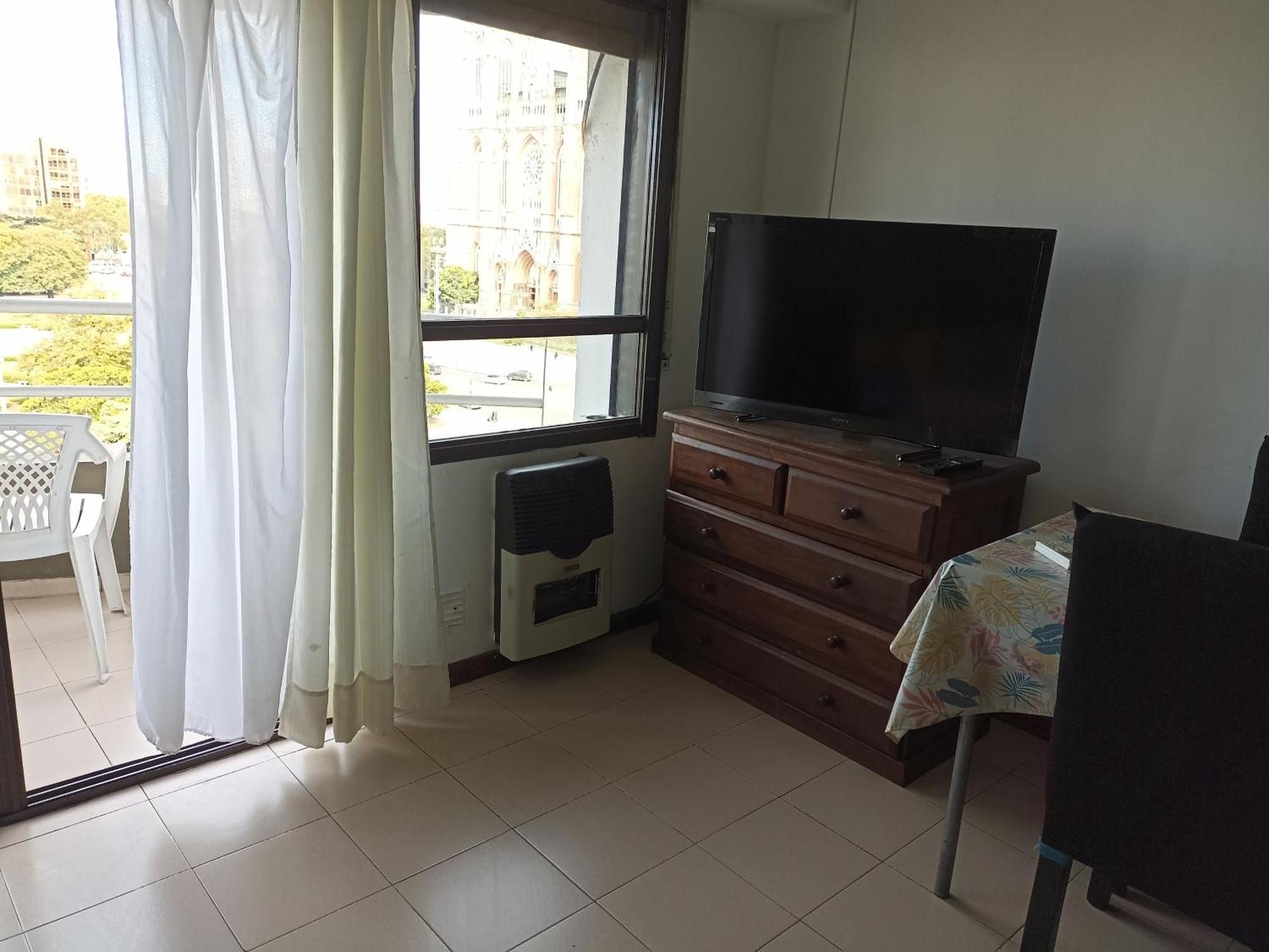 Departamento Plaza Moreno Con Balcon La Plata Exterior photo