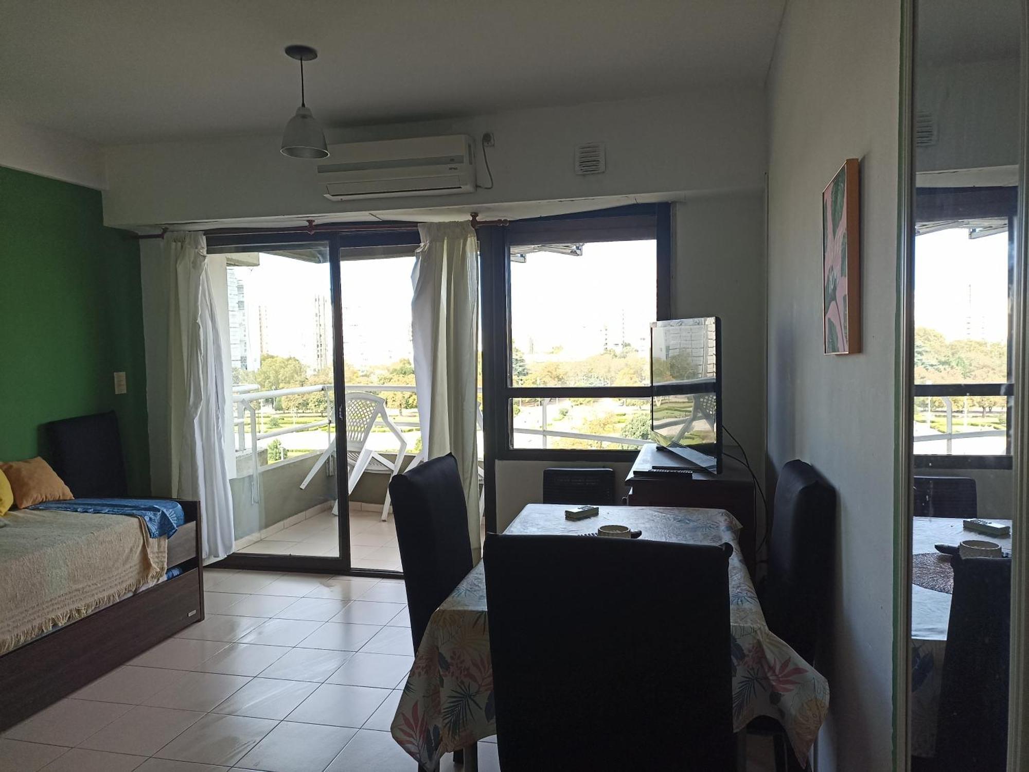 Departamento Plaza Moreno Con Balcon La Plata Exterior photo