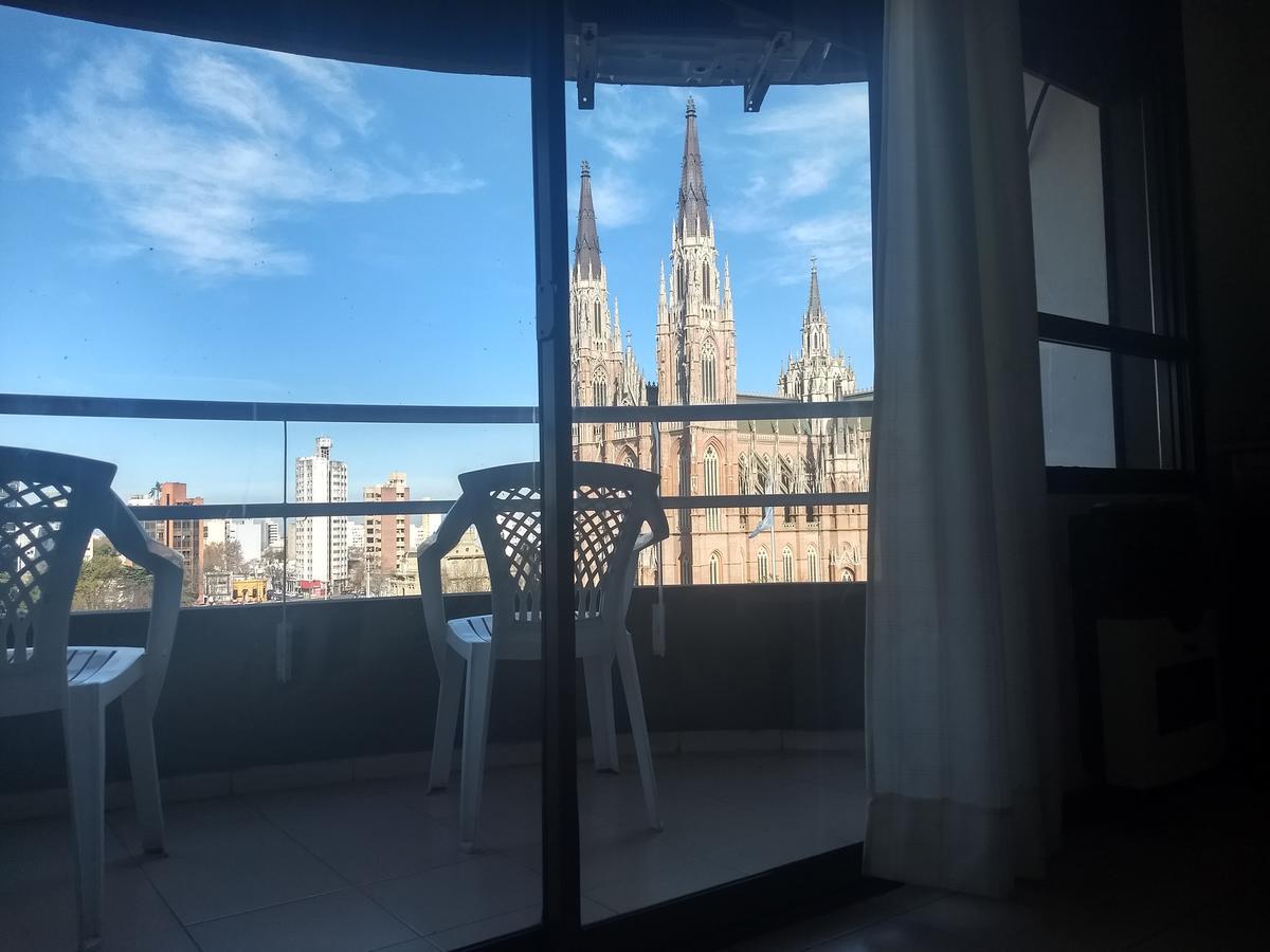 Departamento Plaza Moreno Con Balcon La Plata Exterior photo